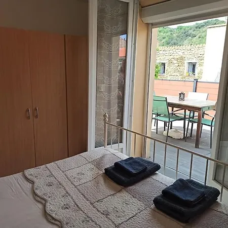 Well Equipped Apartment, Large Terrace, Bbq & Wifi Ria