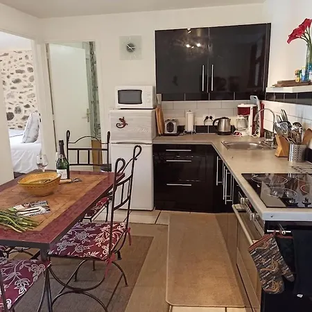 Apartment Well Equipped Apartment, Large Terrace, Bbq & Wifi Ria
