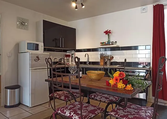 Well Equipped Apartment, Large Terrace, Bbq & Wifi Ria