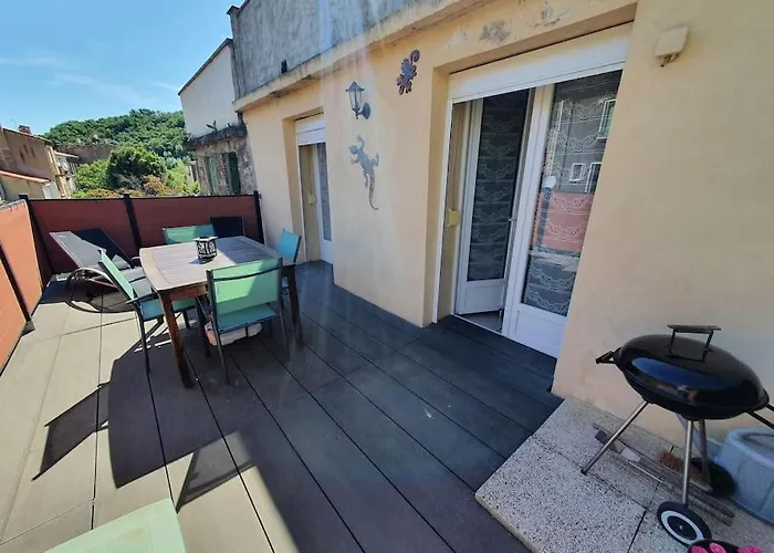 Well Equipped Apartment, Large Terrace, Bbq & Wifi * Ria