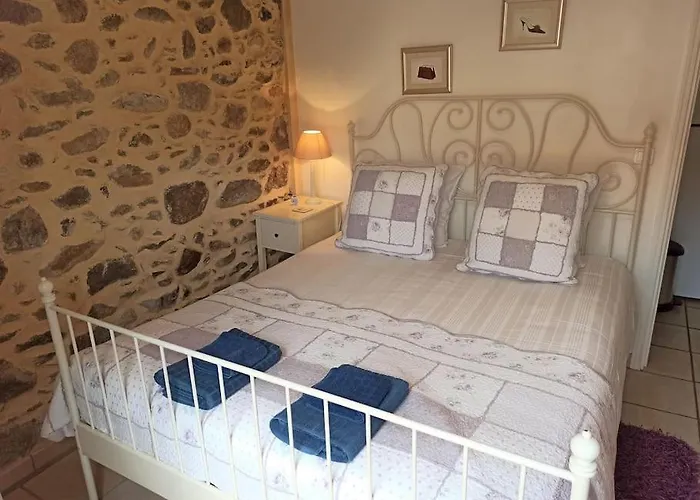 Διαμέρισμα Well Equipped Apartment, Large Terrace, Bbq & Wifi
