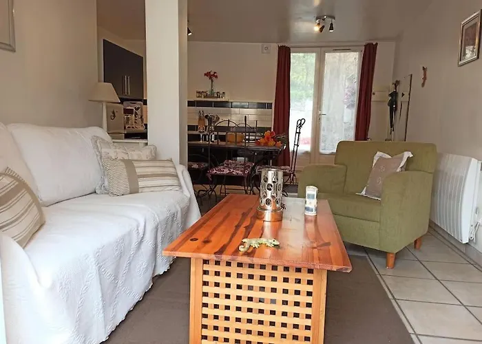 Διαμέρισμα Well Equipped Apartment, Large Terrace, Bbq & Wifi *